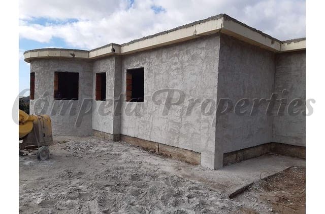 Finca/Hus på landet till salu i Sayalonga med pool - 300 000 € (Ref: 10075689)