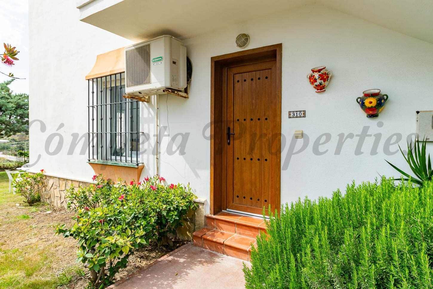 2 makuuhuone Huoneisto myytävänä paikassa Torrox Park mukana uima-altaan - 185 000 € (Ref: 10075690)