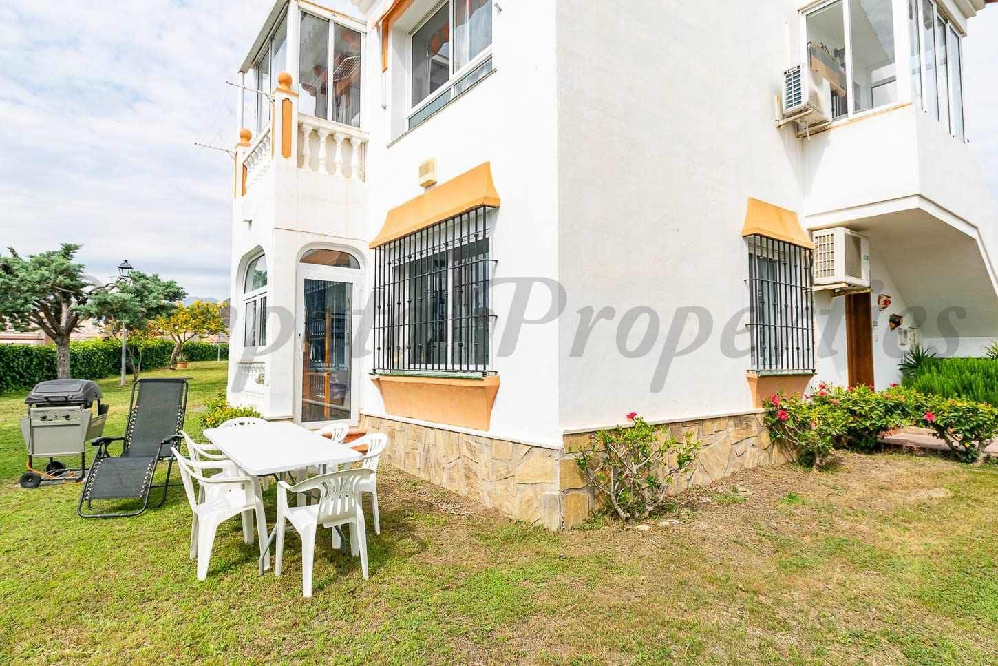 2 makuuhuone Huoneisto myytävänä paikassa Torrox Park mukana uima-altaan - 185 000 € (Ref: 10075690)