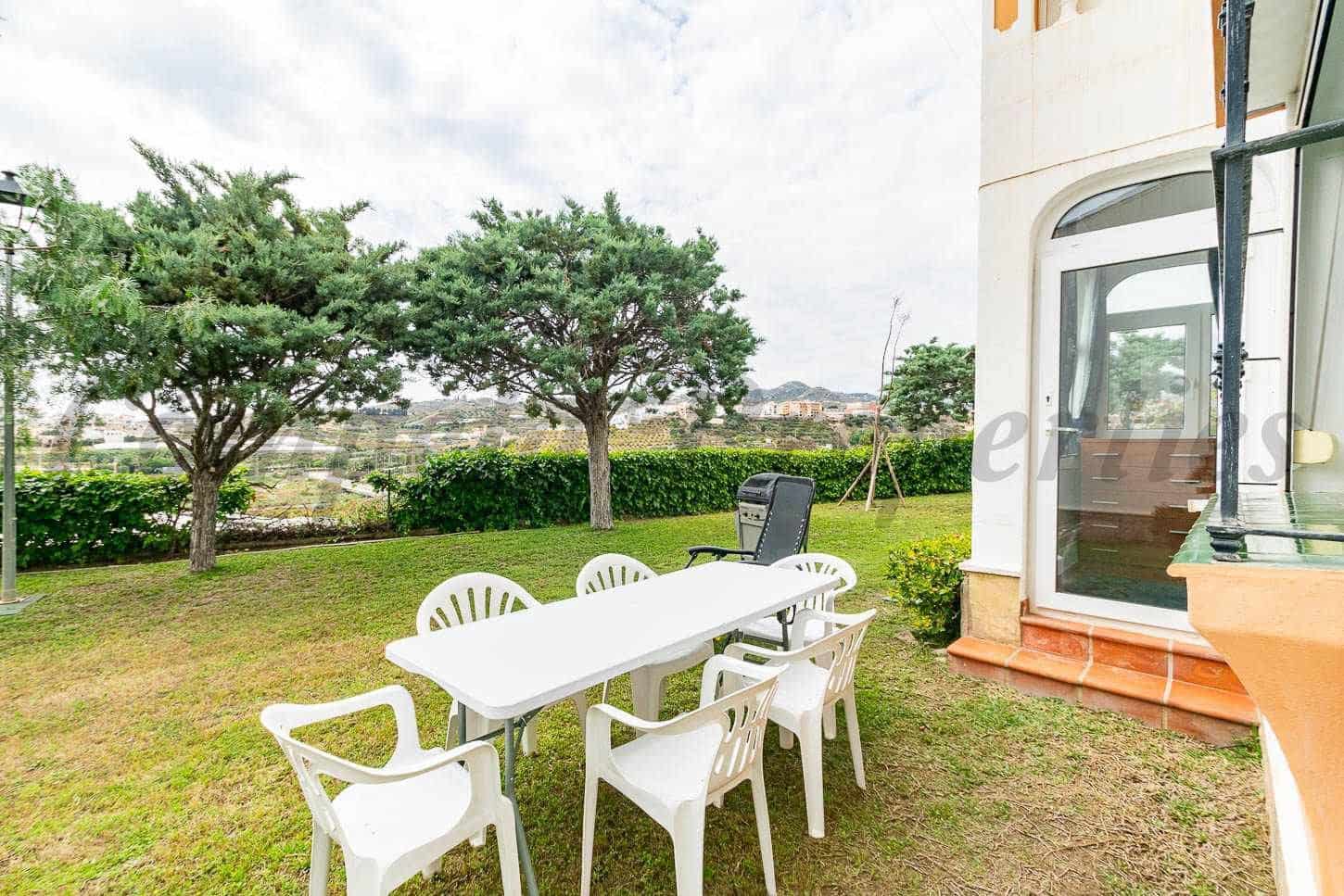 2 makuuhuone Huoneisto myytävänä paikassa Torrox Park mukana uima-altaan - 185 000 € (Ref: 10075690)