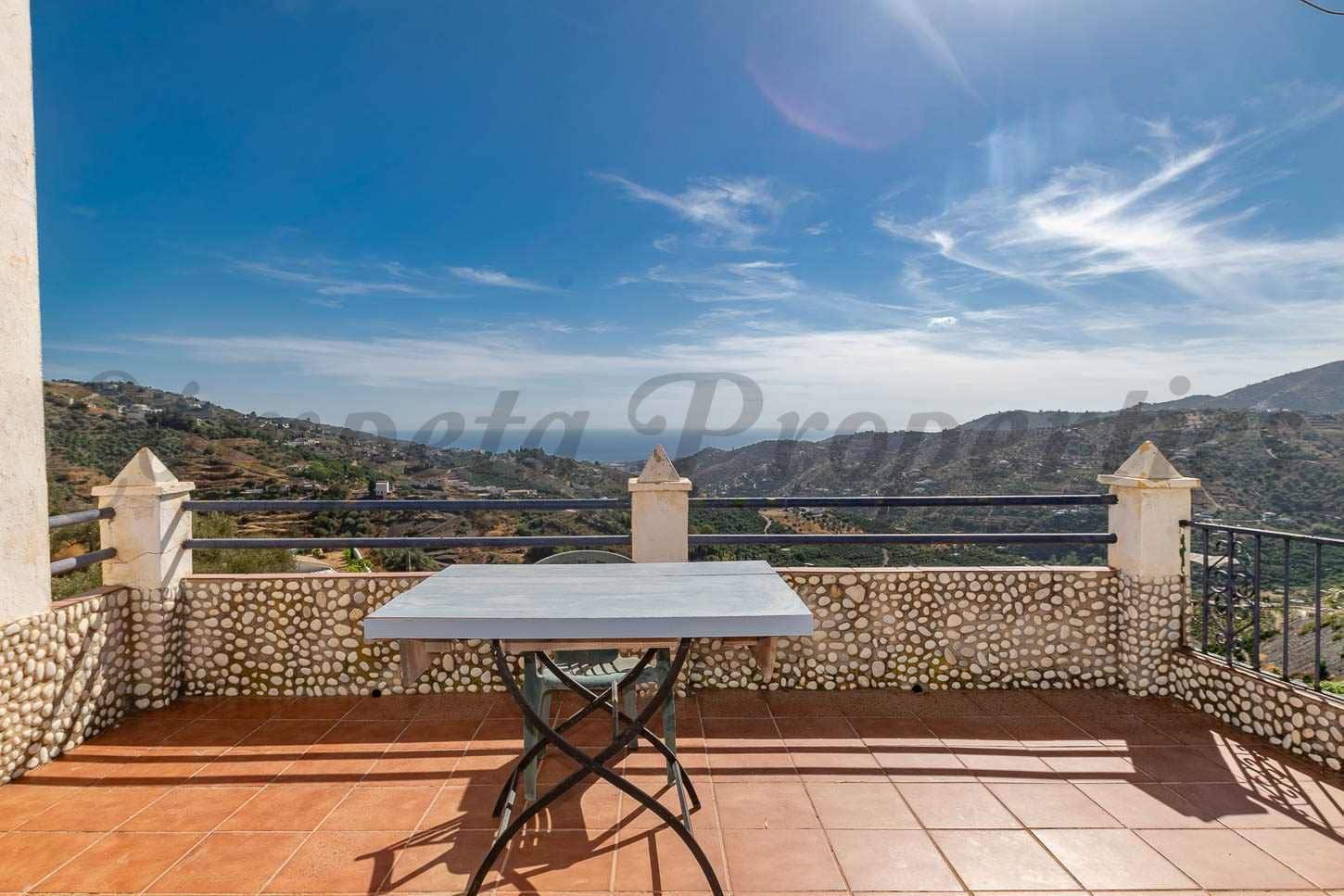 3 sovrum Finca/Hus på landet till salu i Torrox med pool garage - 240 000 € (Ref: 10075691)