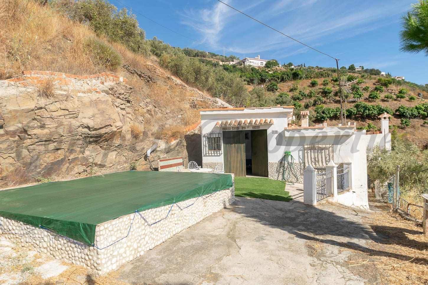 3 sovrum Finca/Hus på landet till salu i Torrox med pool garage - 240 000 € (Ref: 10075691)