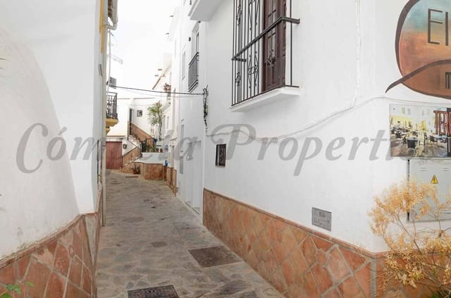 Comercial para arrendar em Cómpeta - 1 300 € (Ref: 10075696)