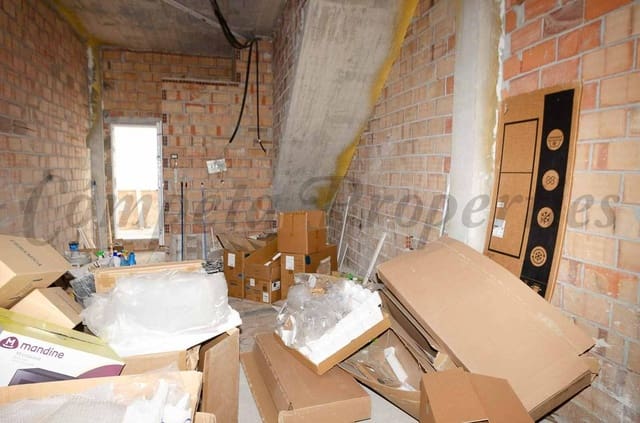 Comercial para arrendar em Cómpeta - 1 300 € (Ref: 10075696)
