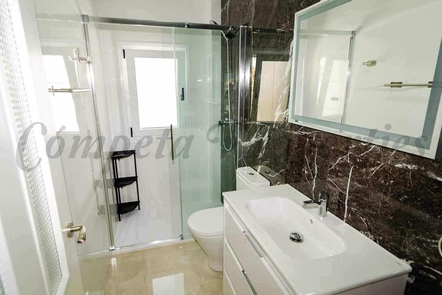 1 soveværelse Lejlighed til leje i Competa - € 950 (Ref: 10075698)