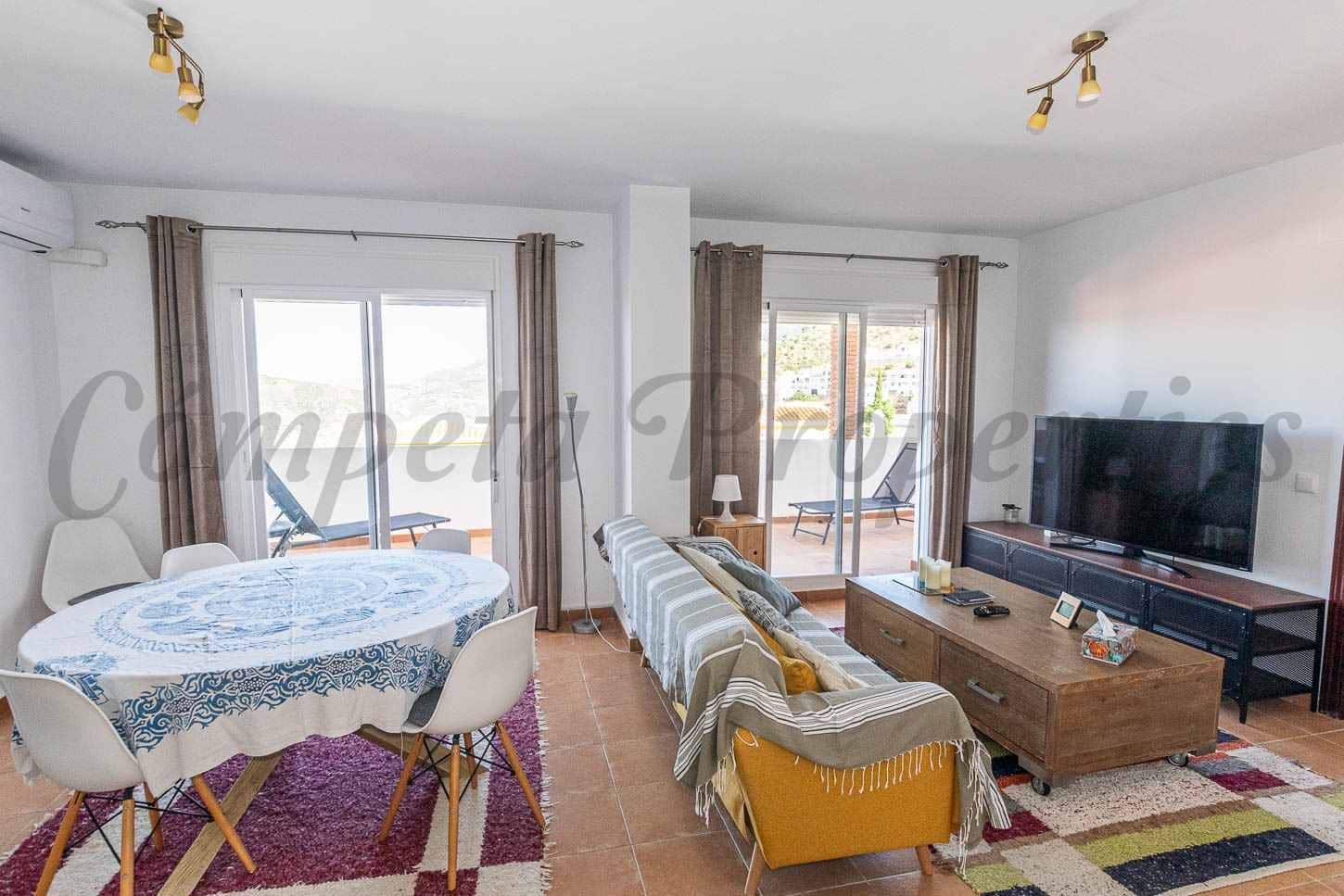 2 makuuhuone Huoneisto lomavuokrausta paikassa Competa mukana uima-altaan 
autotalli - 750 € (Ref: 10075702)