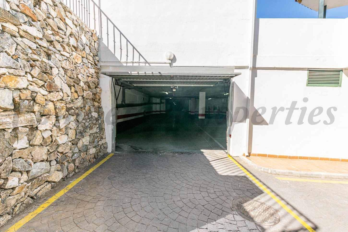 2 makuuhuone Huoneisto lomavuokrausta paikassa Competa mukana uima-altaan 
autotalli - 750 € (Ref: 10075702)