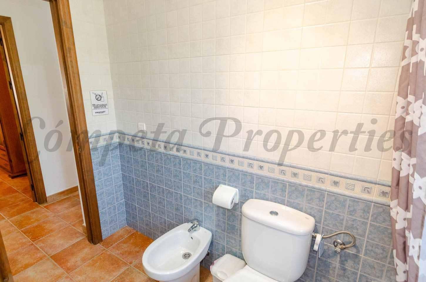 3 soveværelse Finca/Landehus til leje i Canillas de Albaida med swimmingpool - € 1.875 (Ref: 10075703)