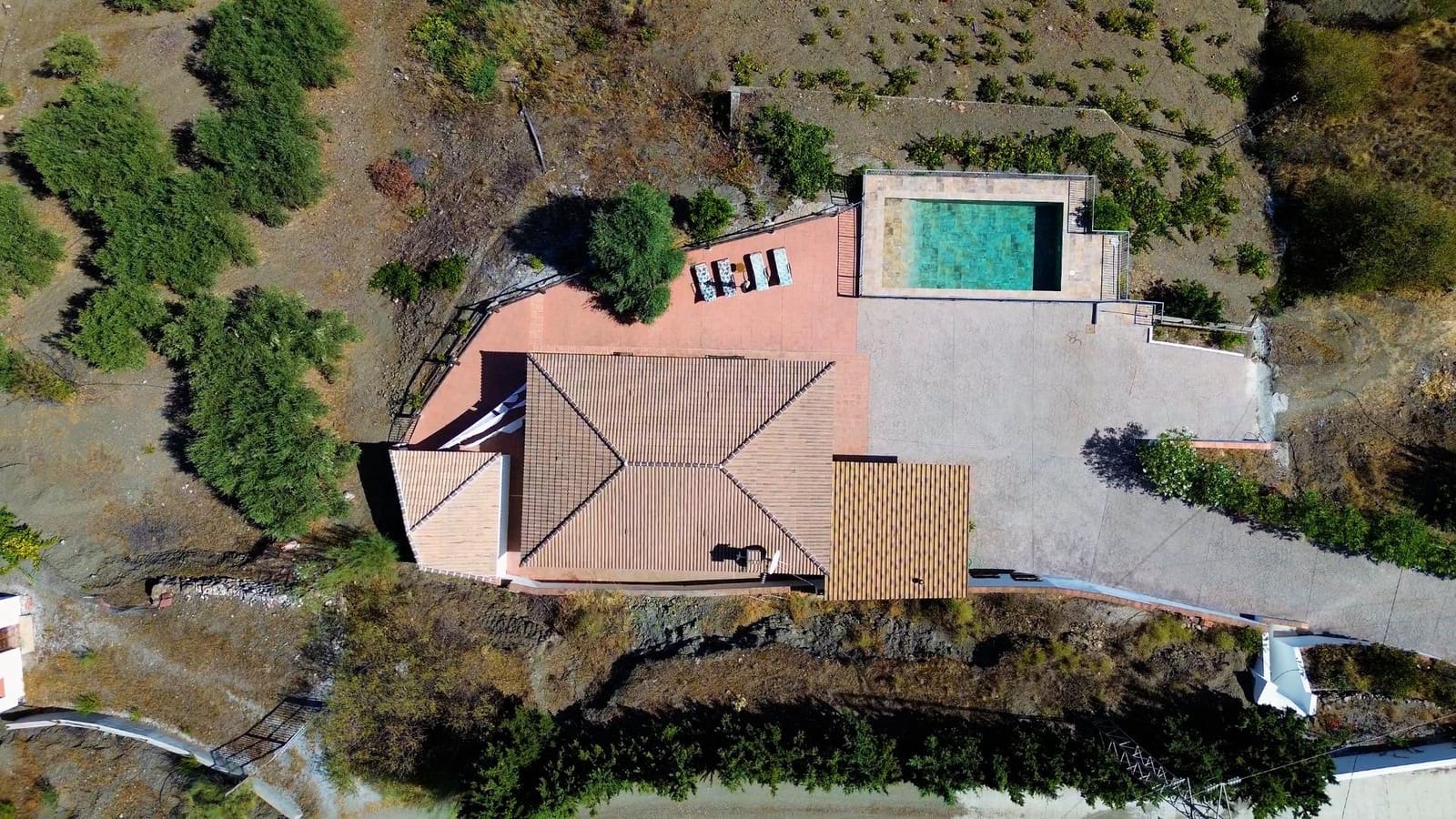 3 soveværelse Finca/Landehus til leje i Canillas de Albaida med swimmingpool - € 1.875 (Ref: 10075703)