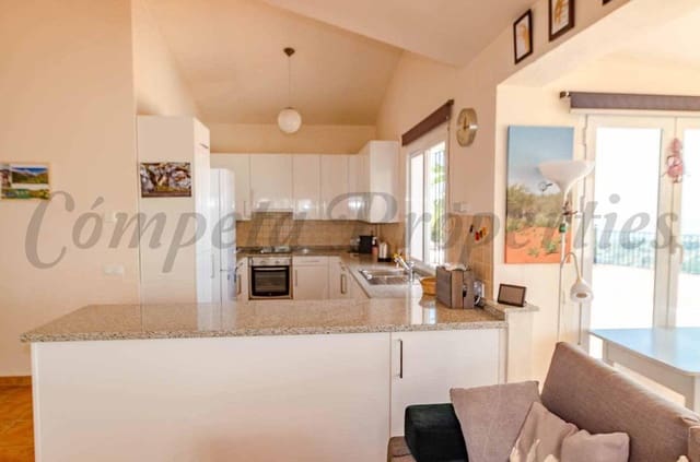 Finca/Casa Rural de 3 habitaciones en Cómpeta en venta - 430.000 € (Ref: 10075704)
