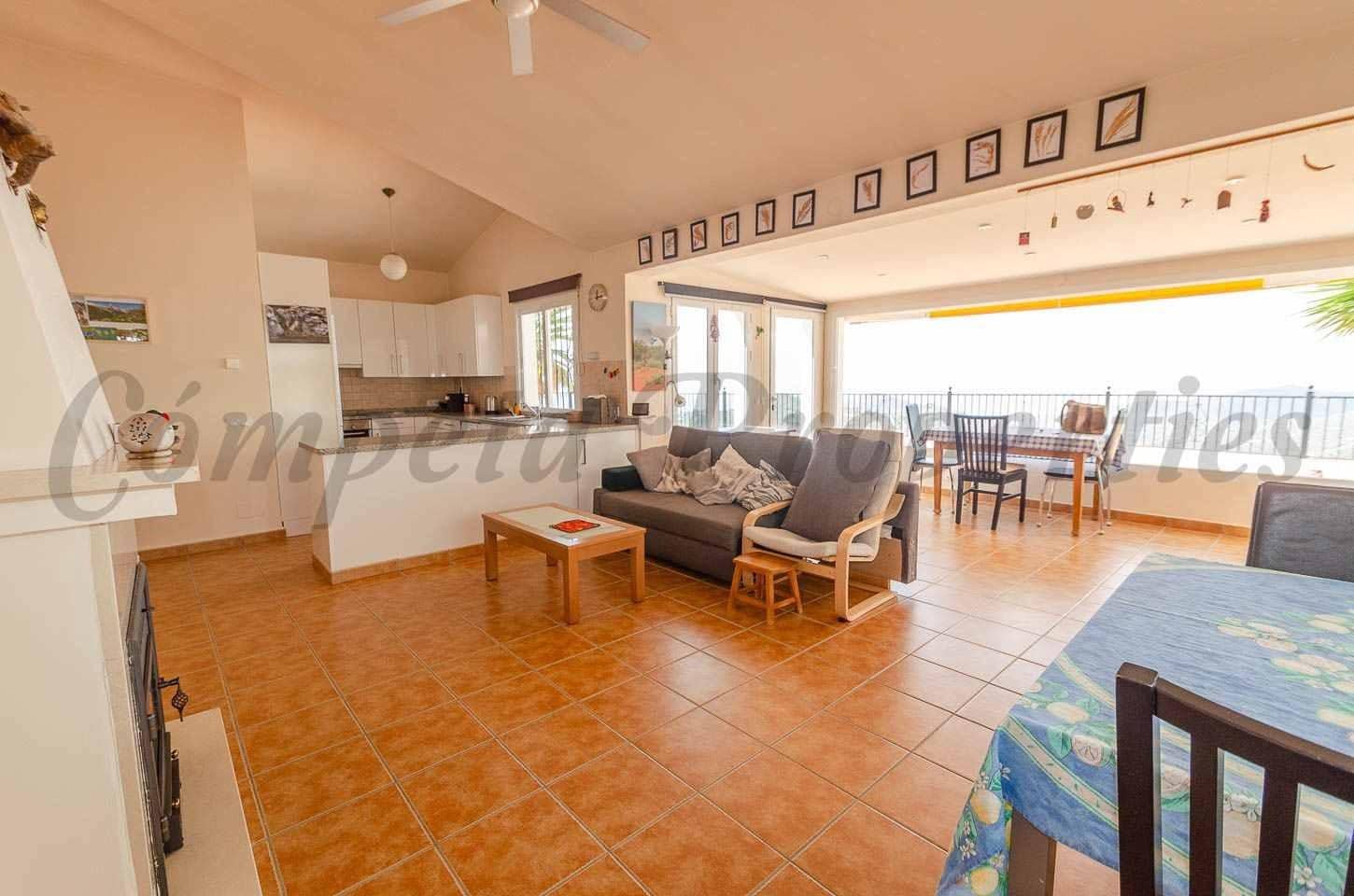 Finca/Casa Rural de 3 habitaciones en Cómpeta en venta - 430.000 € (Ref: 10075704)