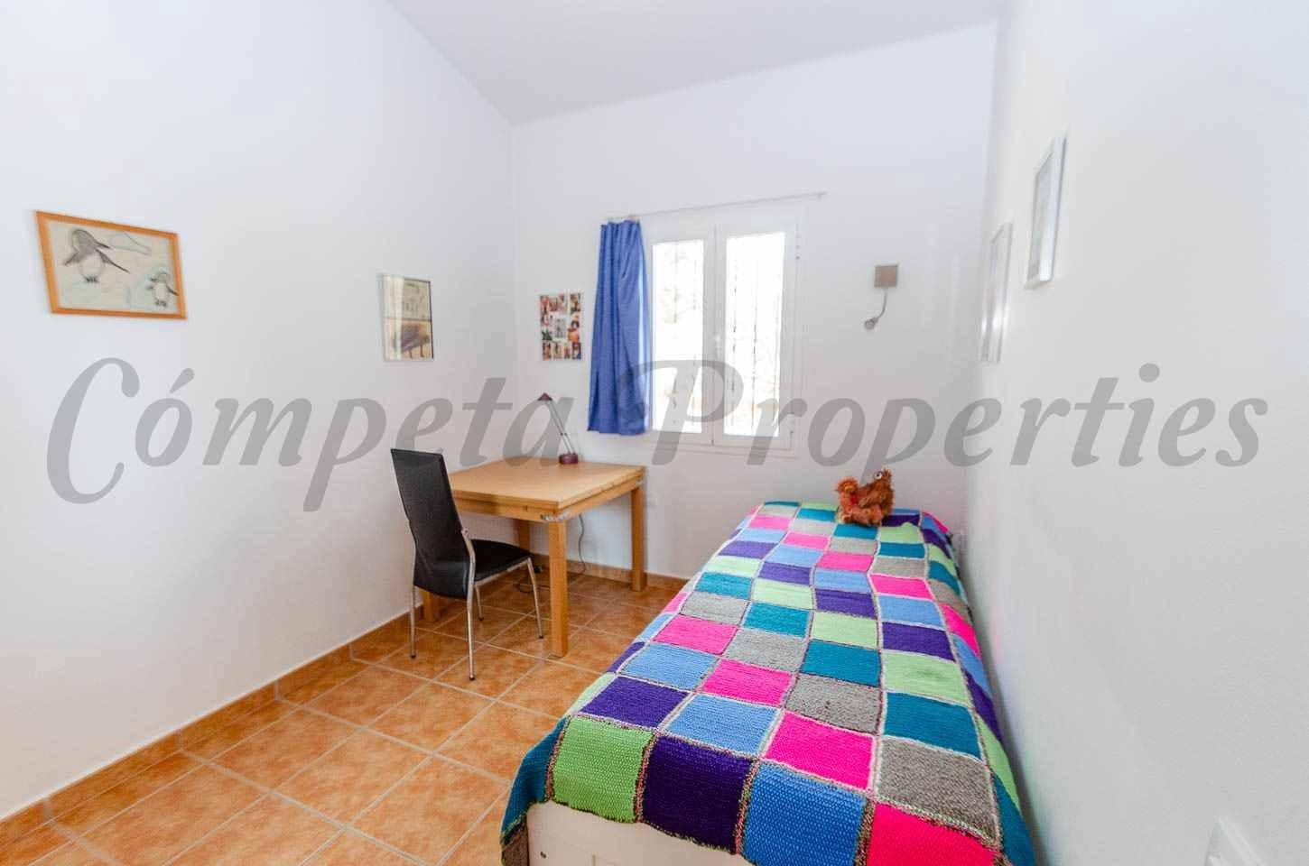 Finca/Casa Rural de 3 habitaciones en Cómpeta en venta - 430.000 € (Ref: 10075704)