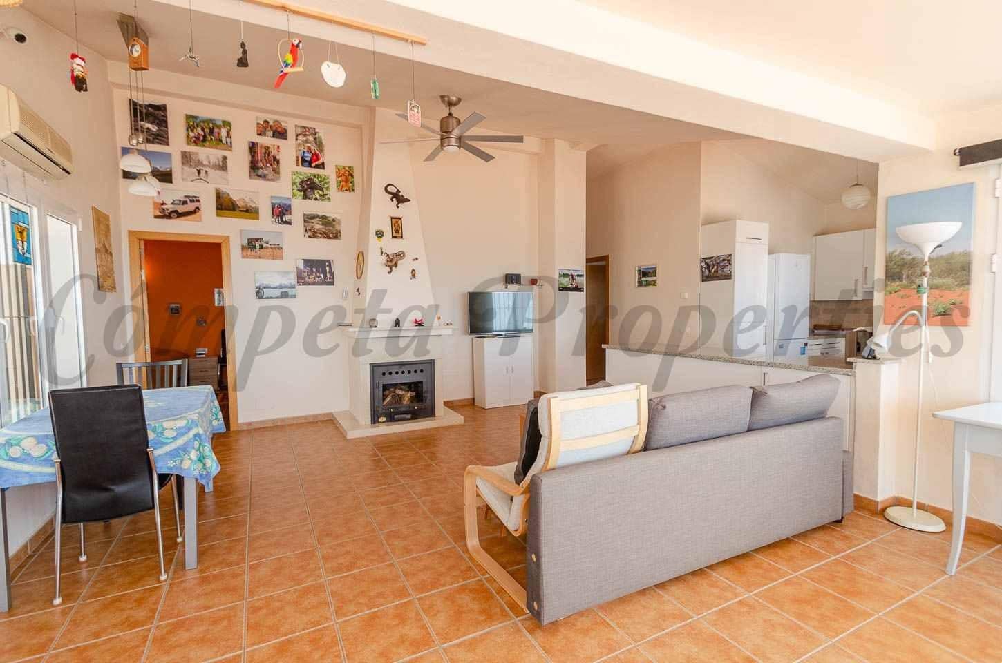 Finca/Casa Rural de 3 habitaciones en Cómpeta en venta - 430.000 € (Ref: 10075704)