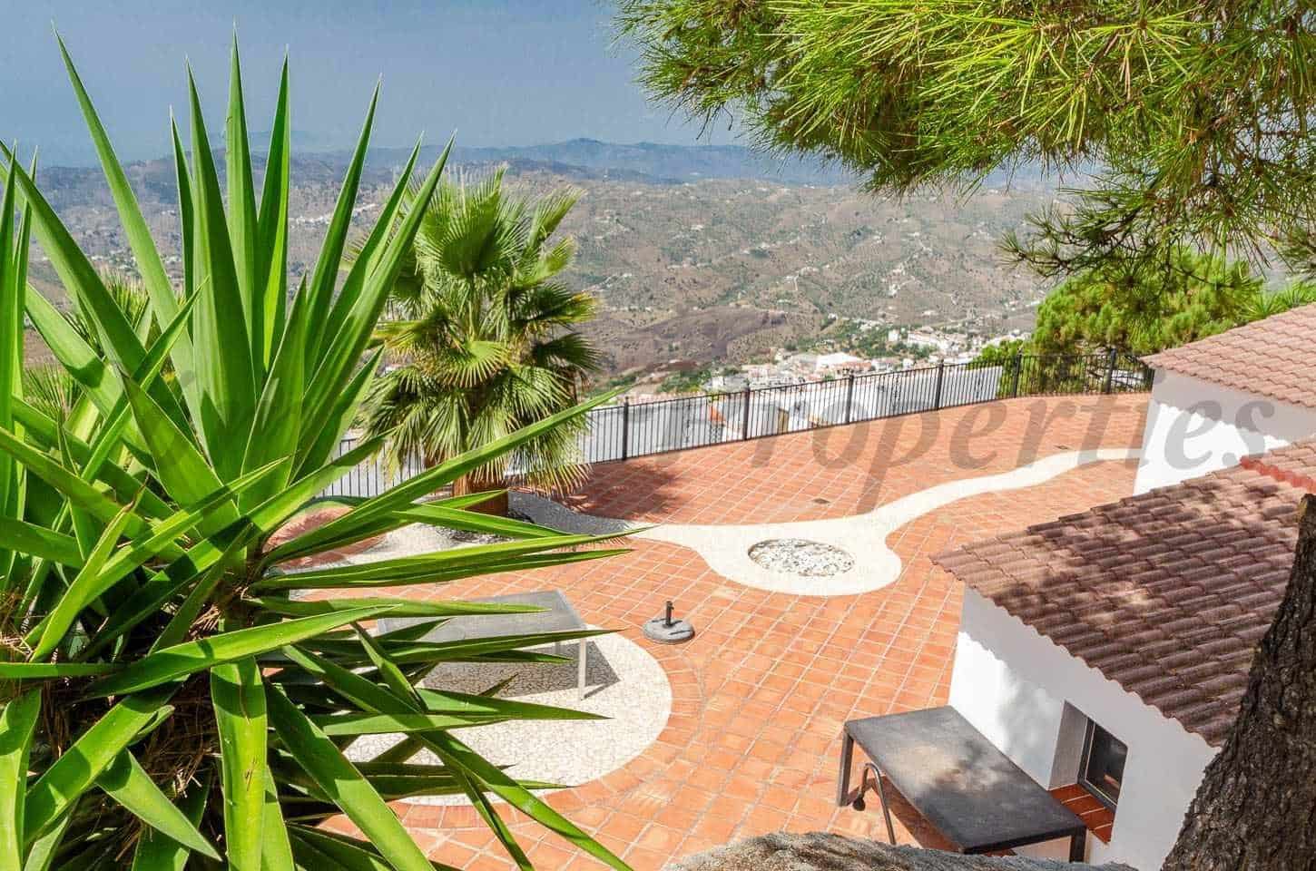 Finca/Casa Rural de 3 habitaciones en Cómpeta en venta - 430.000 € (Ref: 10075704)