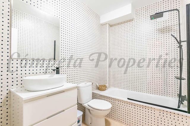 Apartamento de 3 habitaciones en Cómpeta en venta con piscina garaje - 249.000 € (Ref: 10075705)