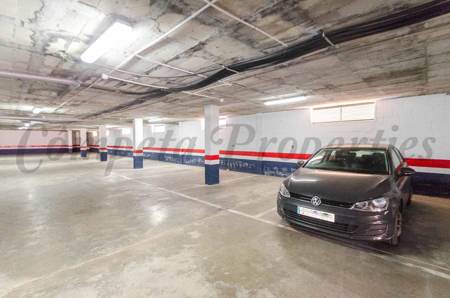 Apartamento de 3 habitaciones en Cómpeta en venta con piscina garaje - 249.000 € (Ref: 10075705)