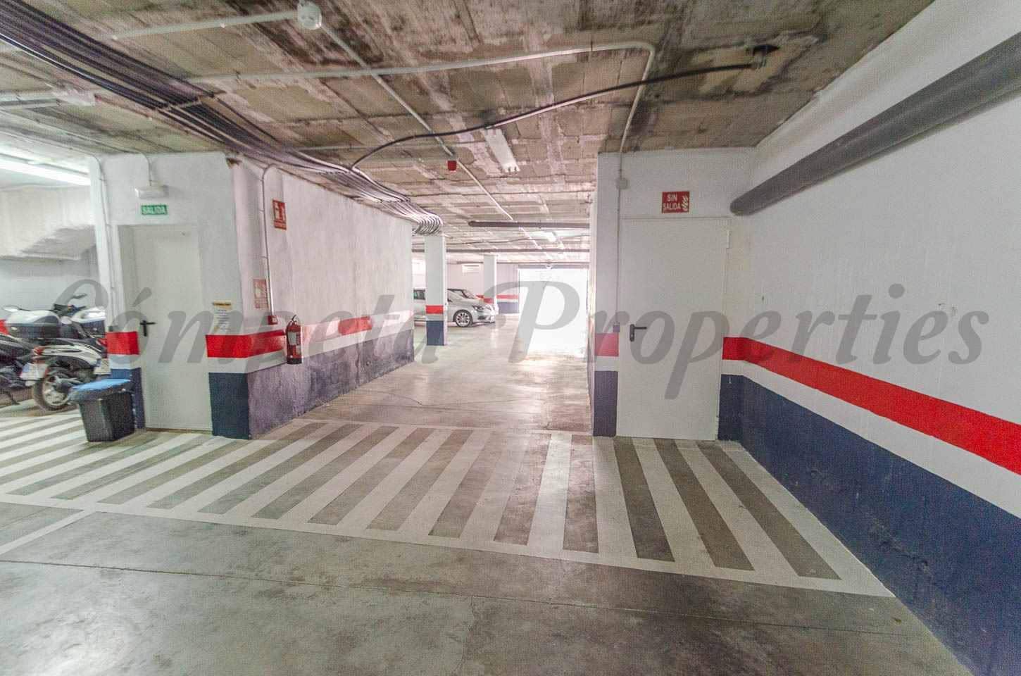 Apartamento de 3 habitaciones en Cómpeta en venta con piscina garaje - 249.000 € (Ref: 10075705)