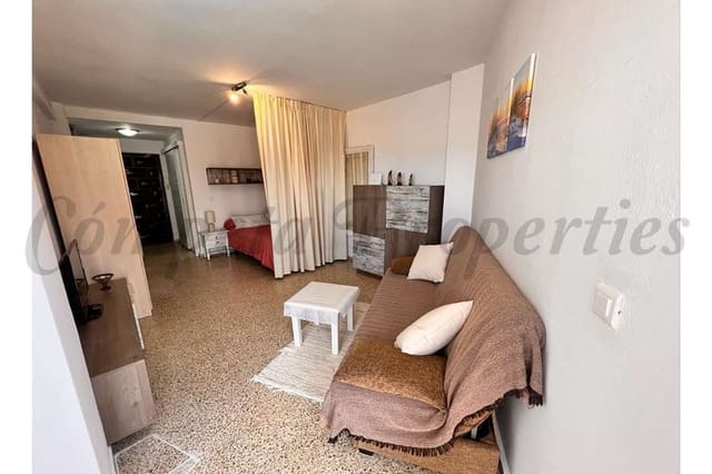 1 Zimmer Apartment zu vermieten in Torrox-Costa, Torrox mit Pool - 650 € (Ref: 10075706)