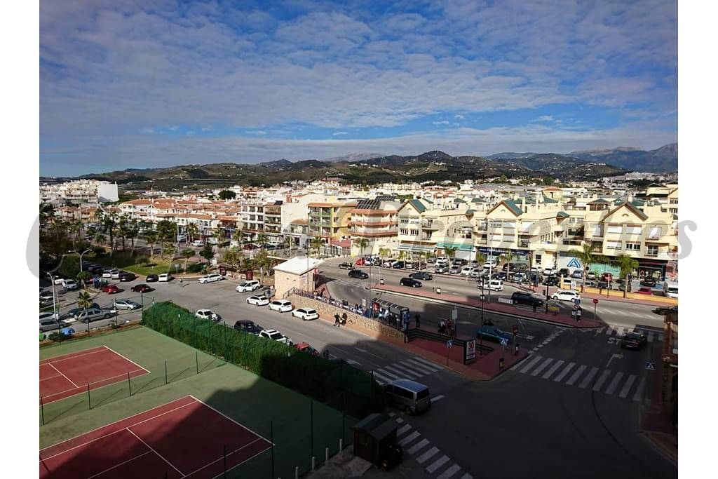 1 quarto Apartamento para arrendar em Torrox-Costa com piscina - 650 € (Ref: 10075707)