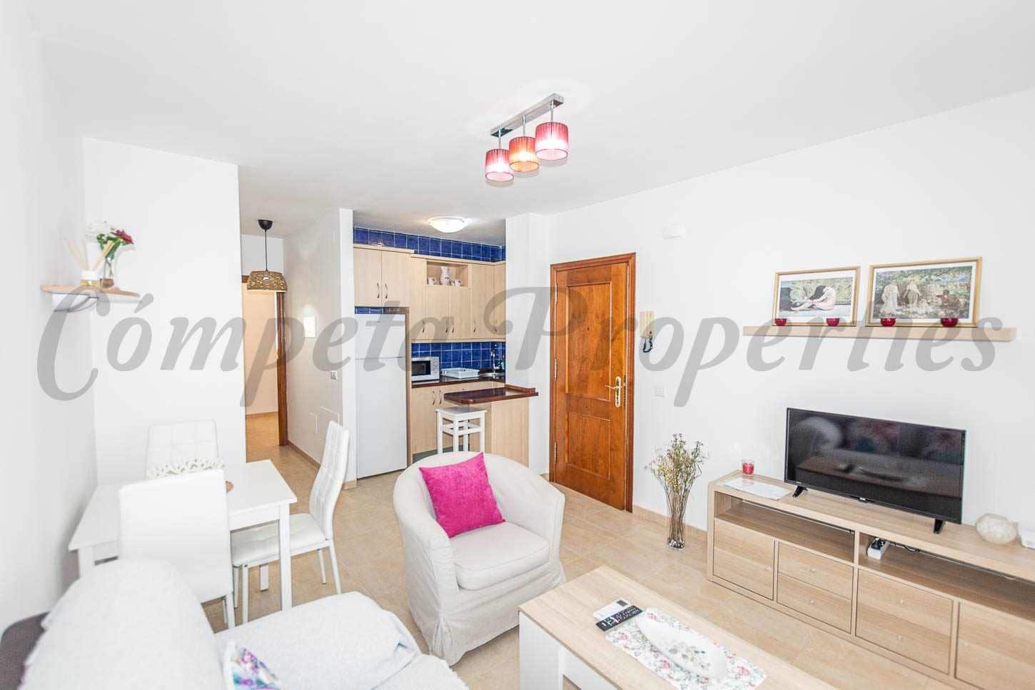 2 soverom Leilighet til leie i Nerja - € 900 (Ref: 10075709)