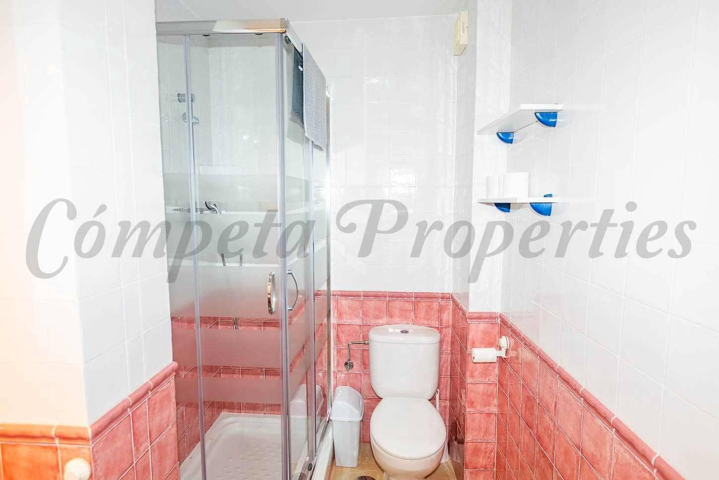 2 soverom Leilighet til leie i Nerja - € 900 (Ref: 10075709)