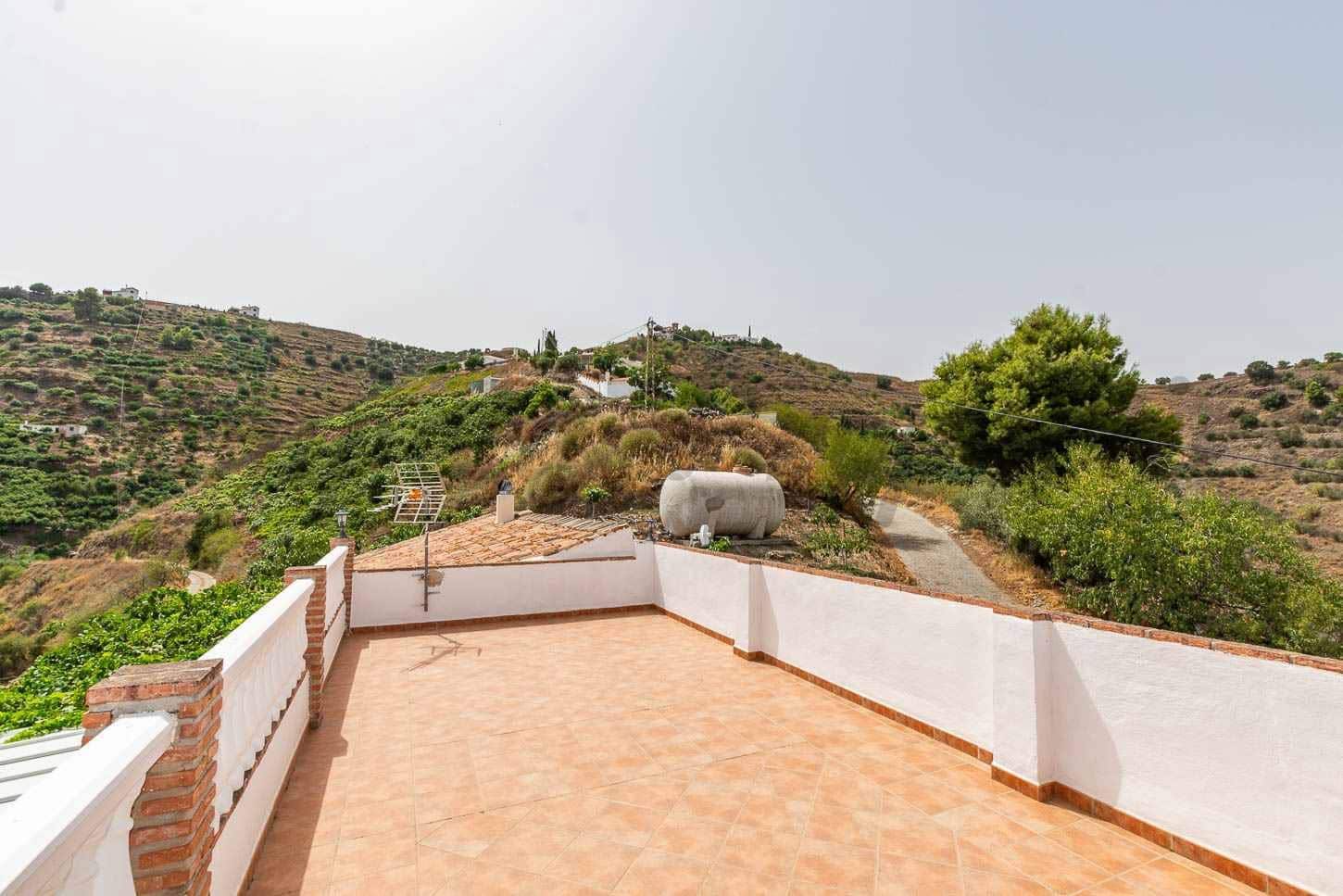 3 soveværelse Finca/Landehus til salg i Torrox med swimmingpool garage - € 290.500 (Ref: 10075710)