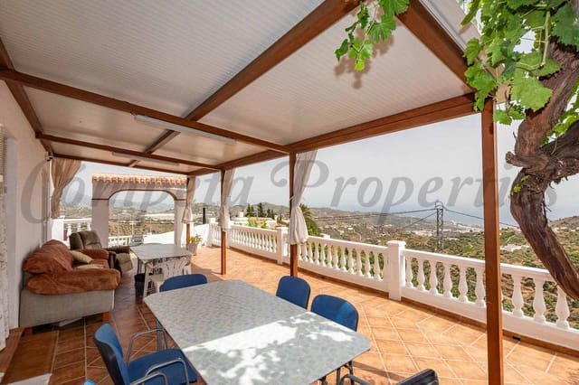3 quarto Quinta/Casa Rural para venda em Torrox Pueblo, Torrox com piscina garagem - 290 500 € (Ref: 10075710)