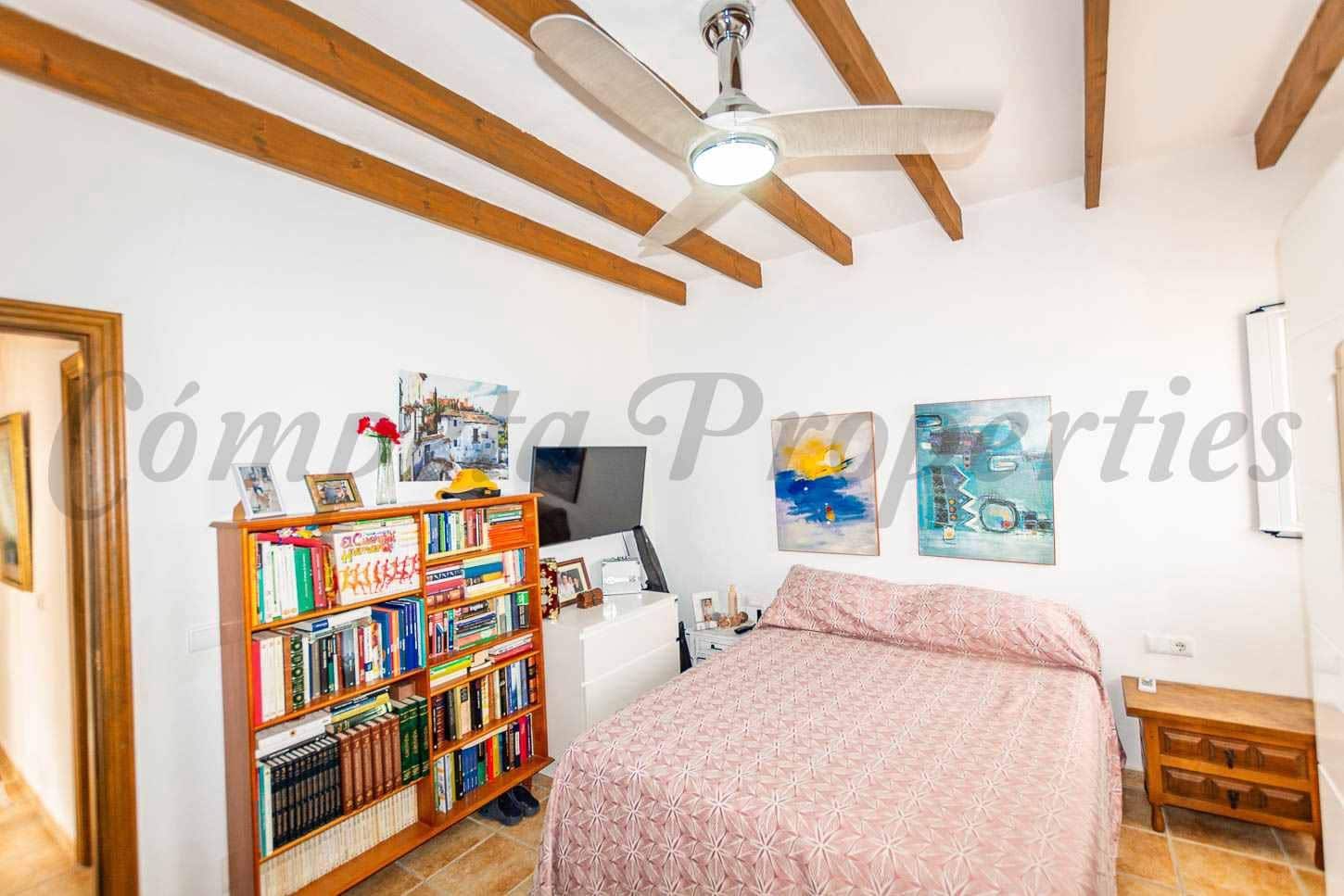 3 soveværelse Finca/Landehus til salg i Torrox med swimmingpool garage - € 290.500 (Ref: 10075710)