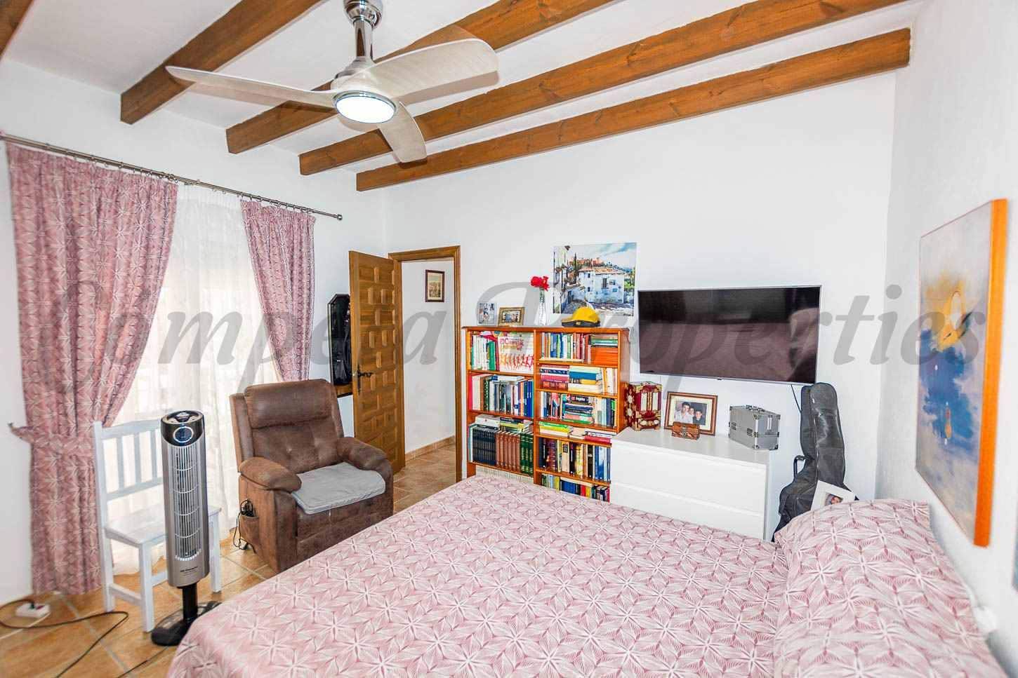 3 soveværelse Finca/Landehus til salg i Torrox med swimmingpool garage - € 290.500 (Ref: 10075710)