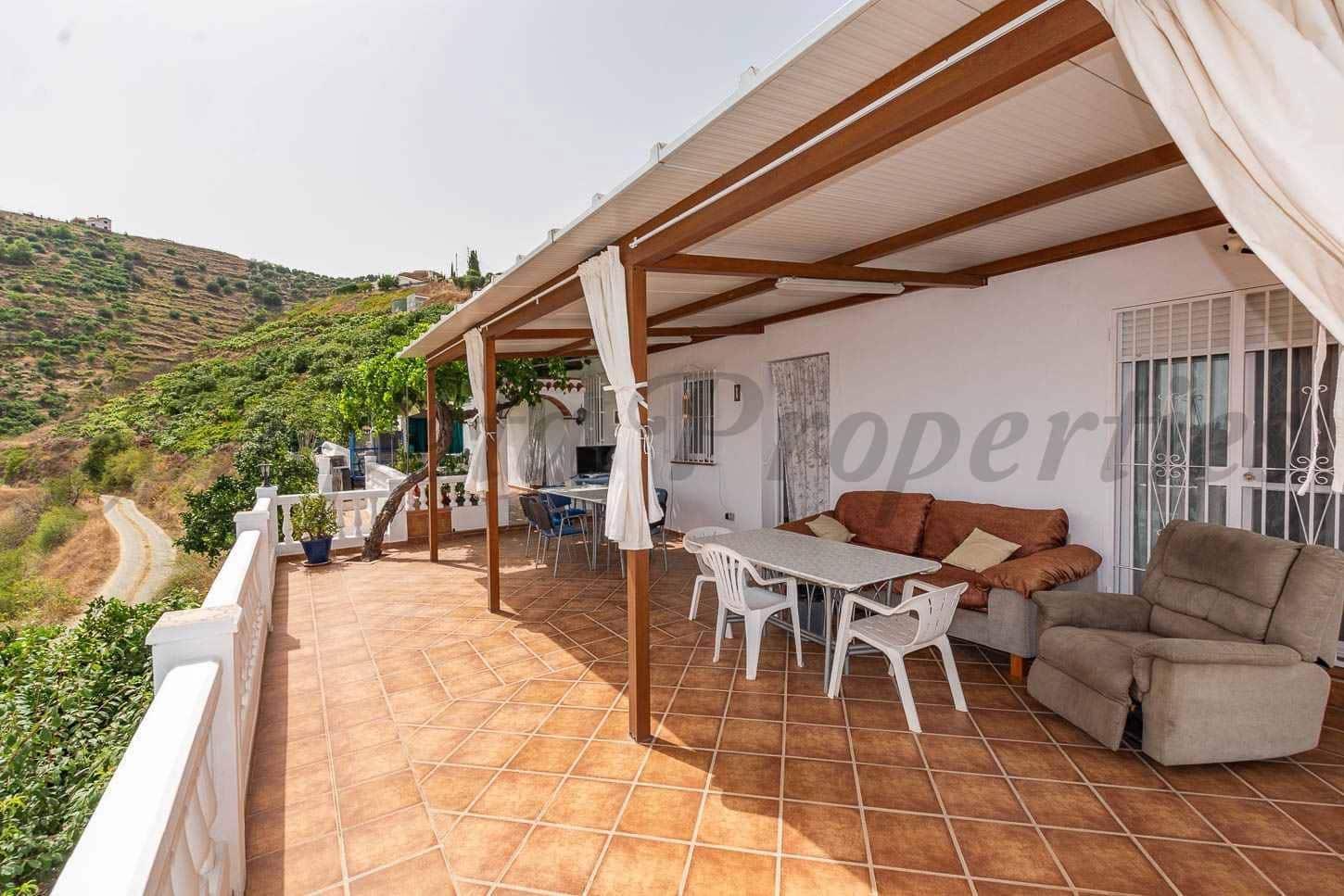 3 soveværelse Finca/Landehus til salg i Torrox med swimmingpool garage - € 290.500 (Ref: 10075710)