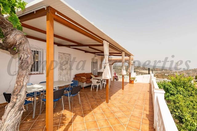 3 quarto Quinta/Casa Rural para venda em Torrox Pueblo, Torrox com piscina garagem - 290 500 € (Ref: 10075710)
