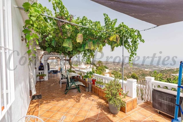 3 quarto Quinta/Casa Rural para venda em Torrox Pueblo, Torrox com piscina garagem - 290 500 € (Ref: 10075710)