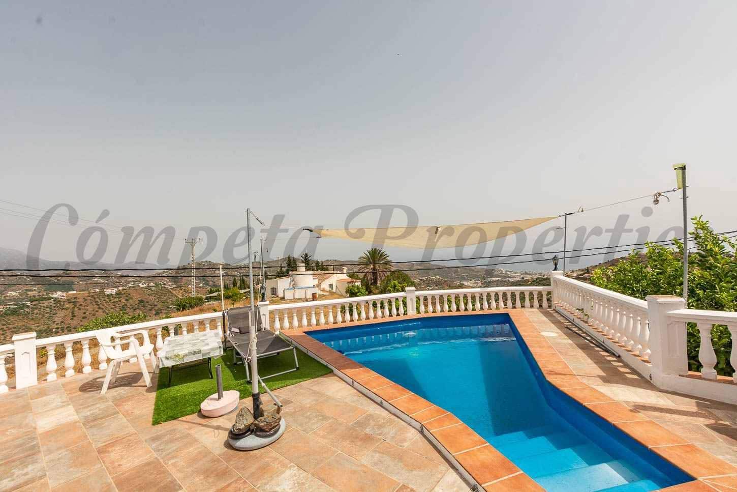 3 soveværelse Finca/Landehus til salg i Torrox med swimmingpool garage - € 290.500 (Ref: 10075710)