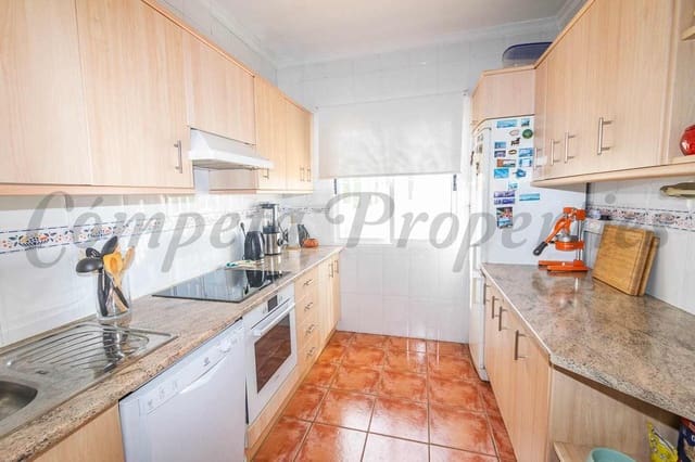 5 quarto Quinta/Casa Rural para venda em Torrox Pueblo, Torrox com piscina garagem - 460 000 € (Ref: 10075711)