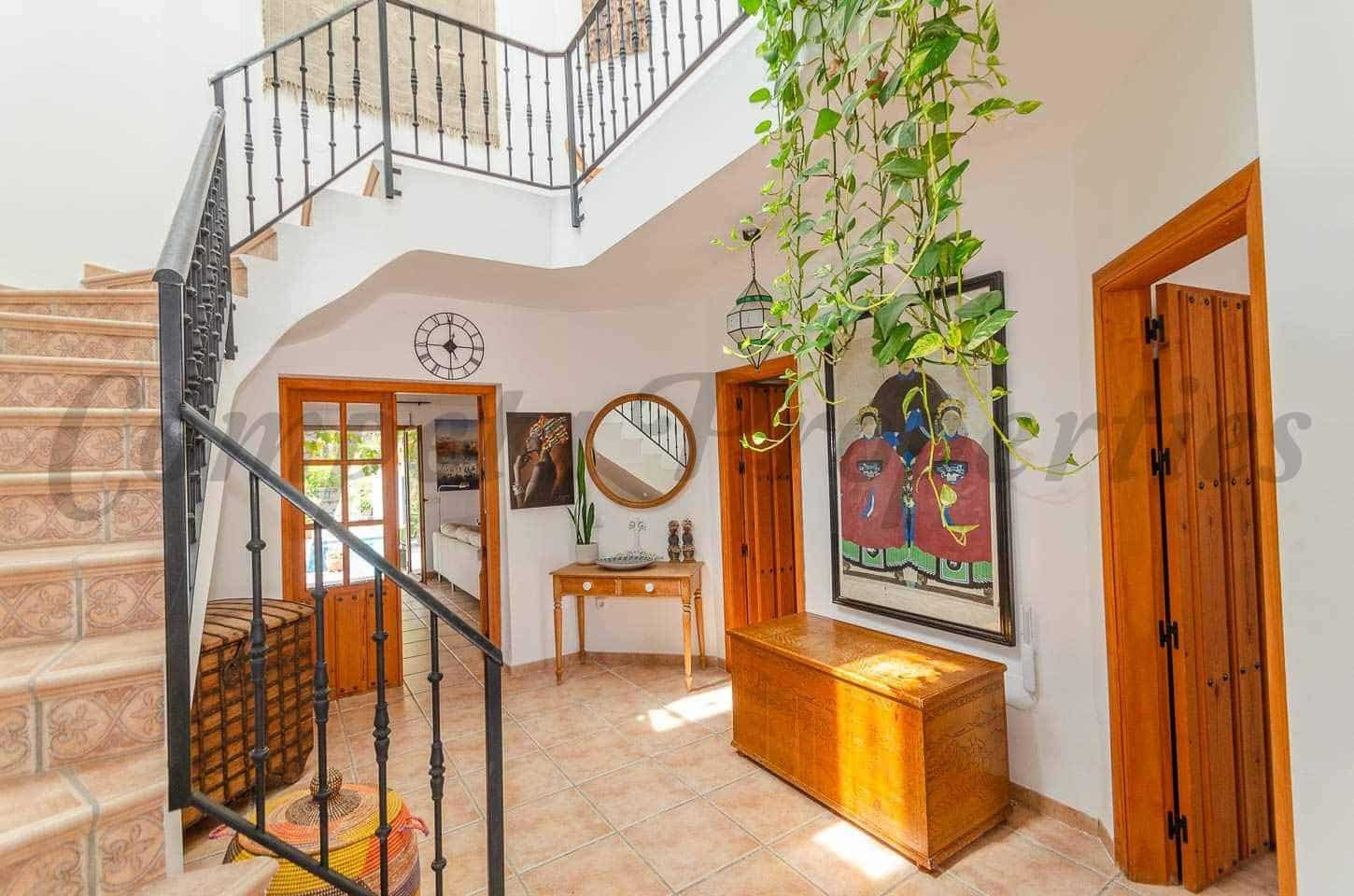 5 sypialnia Finka/Dom wiejski na sprzedaż w Competa z basenem - 720 000 € (Ref: 10075712)