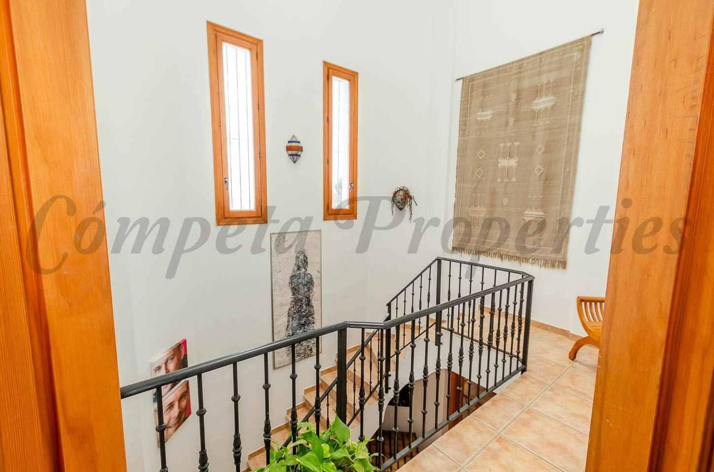 5 sypialnia Finka/Dom wiejski na sprzedaż w Competa z basenem - 720 000 € (Ref: 10075712)