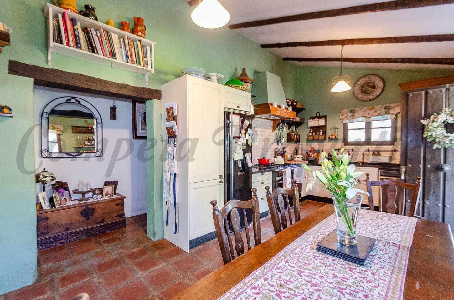 3 chambre Finca/Maison de Campagne à vendre à Archez avec piscine garage - 375 000 € (Ref: 10075713)