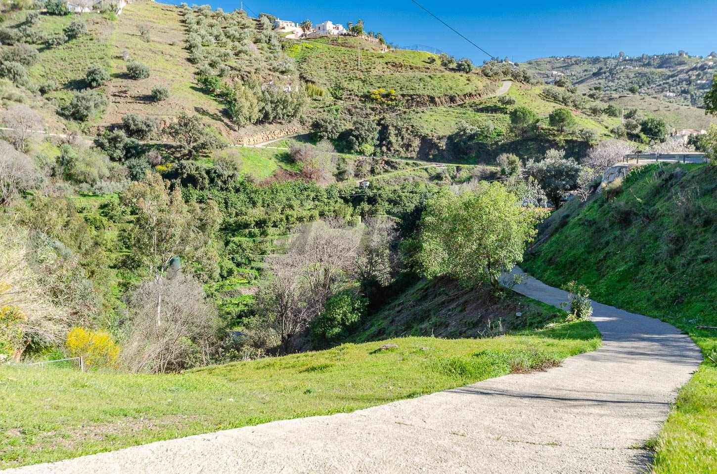 3 chambre Finca/Maison de Campagne à vendre à Archez avec piscine garage - 375 000 € (Ref: 10075713)