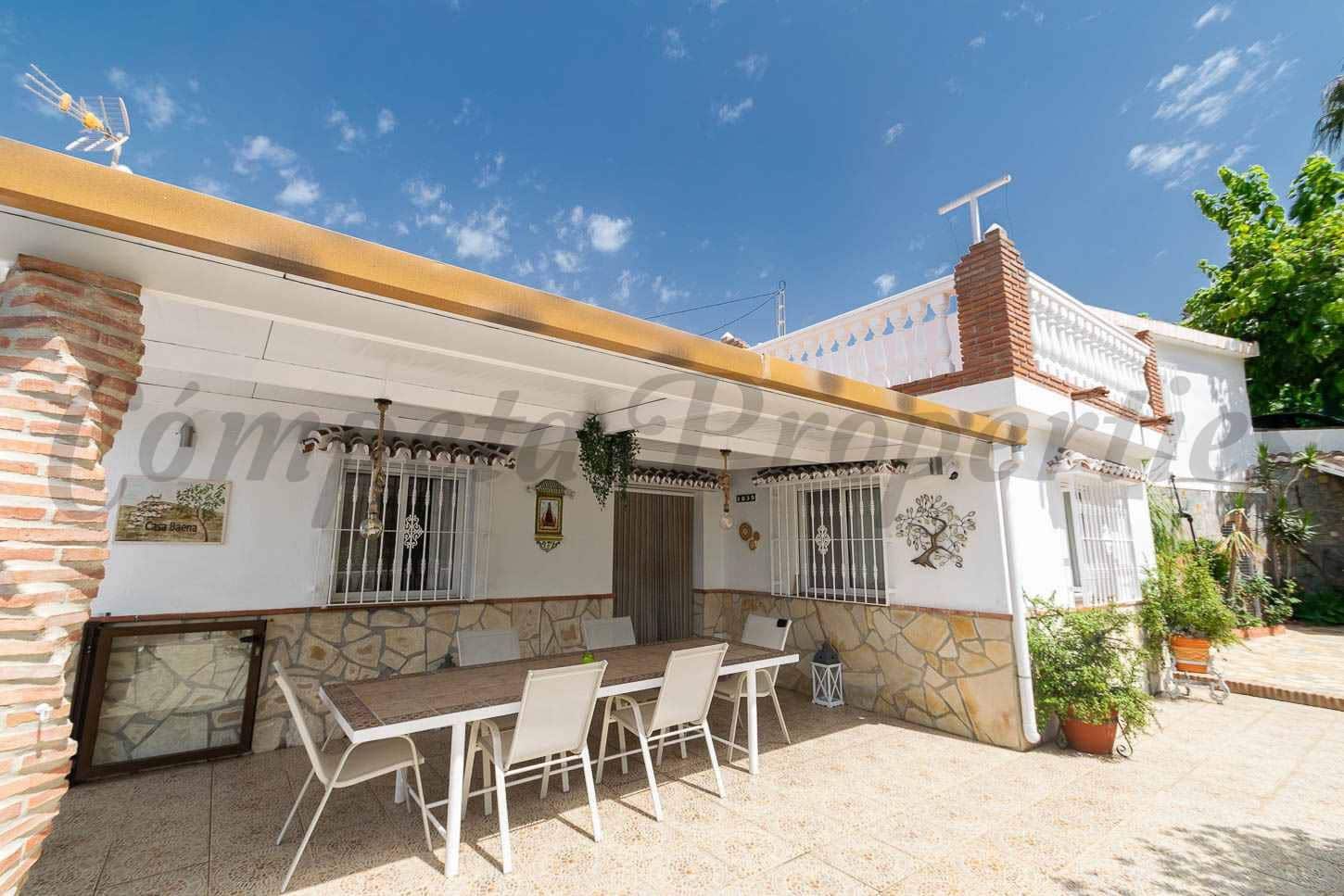 3 soveværelse Finca/Landehus til leje i Torrox med swimmingpool - € 1.500 (Ref: 10075714)
