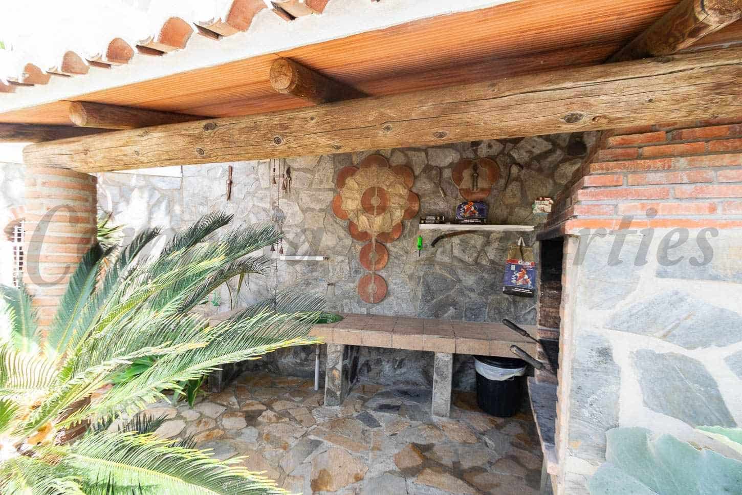 3 soveværelse Finca/Landehus til leje i Torrox med swimmingpool - € 1.500 (Ref: 10075714)
