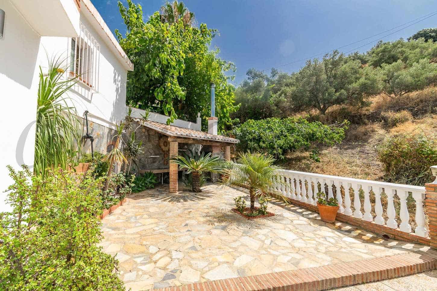 3 soveværelse Finca/Landehus til leje i Torrox med swimmingpool - € 1.500 (Ref: 10075714)
