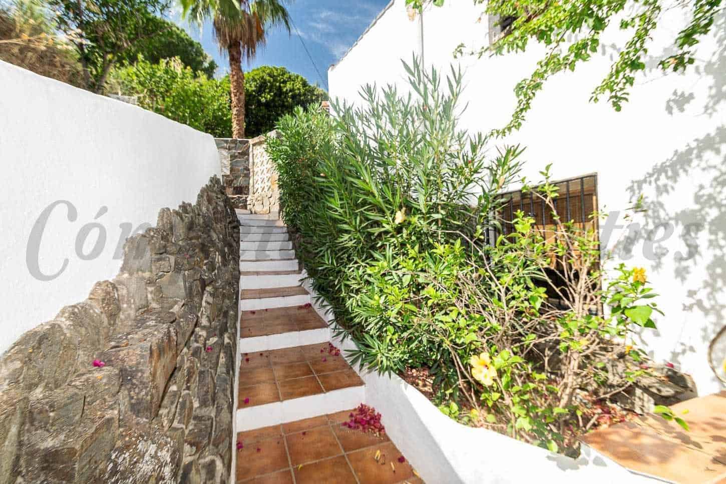 2 quarto Quinta/Casa Rural para venda em Torrox com piscina garagem - 269 000 € (Ref: 10075715)