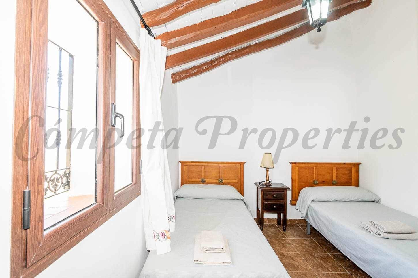 3 soveværelse Finca/Landehus til salg i Torrox med swimmingpool - € 320.000 (Ref: 10075717)