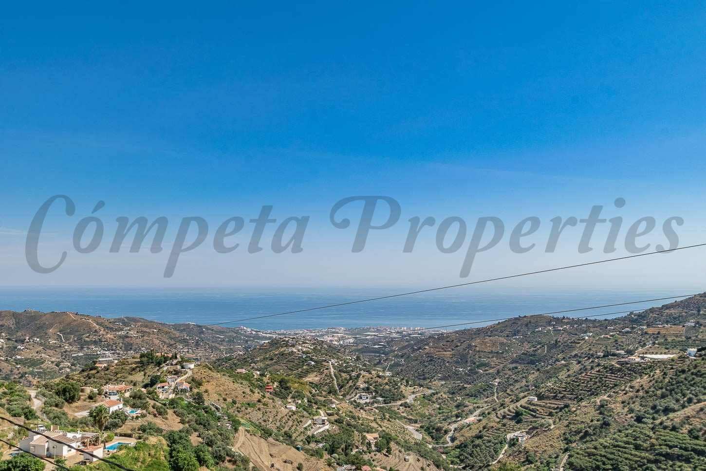 3 soveværelse Finca/Landehus til salg i Torrox med swimmingpool - € 320.000 (Ref: 10075717)