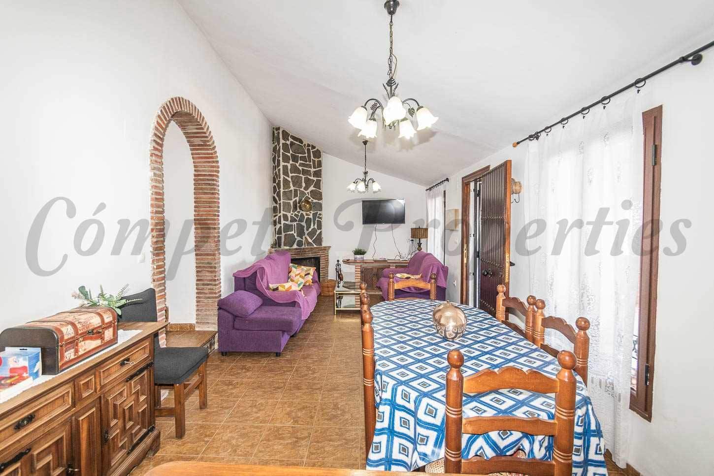 3 soveværelse Finca/Landehus til salg i Torrox med swimmingpool - € 320.000 (Ref: 10075717)