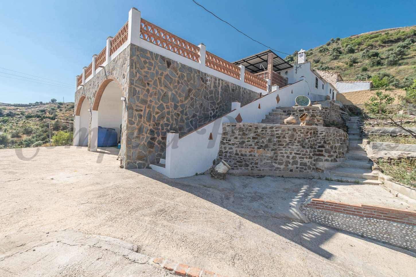 3 soveværelse Finca/Landehus til salg i Torrox med swimmingpool - € 320.000 (Ref: 10075717)