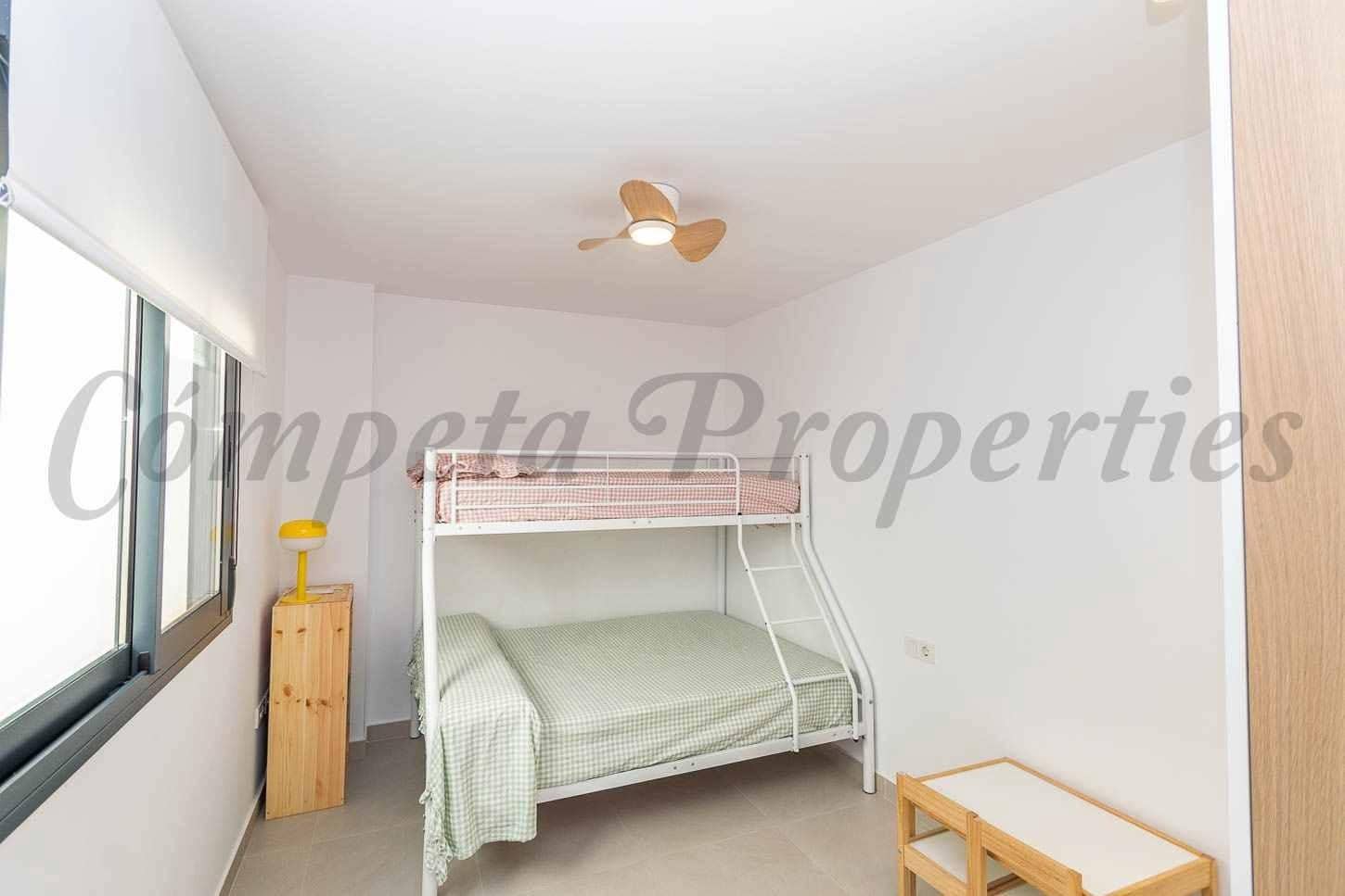 2 quarto Apartamento para arrendar em Torrox-Costa com piscina garagem - 1 250 € (Ref: 10075719)