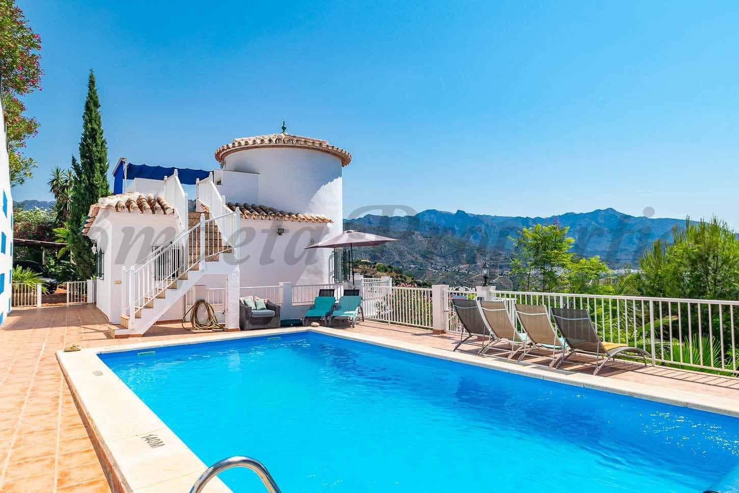 5 slaapkamer Finca/Landhuis te koop in Torrox met zwembad garage - € 595.000 (Ref: 10075721)
