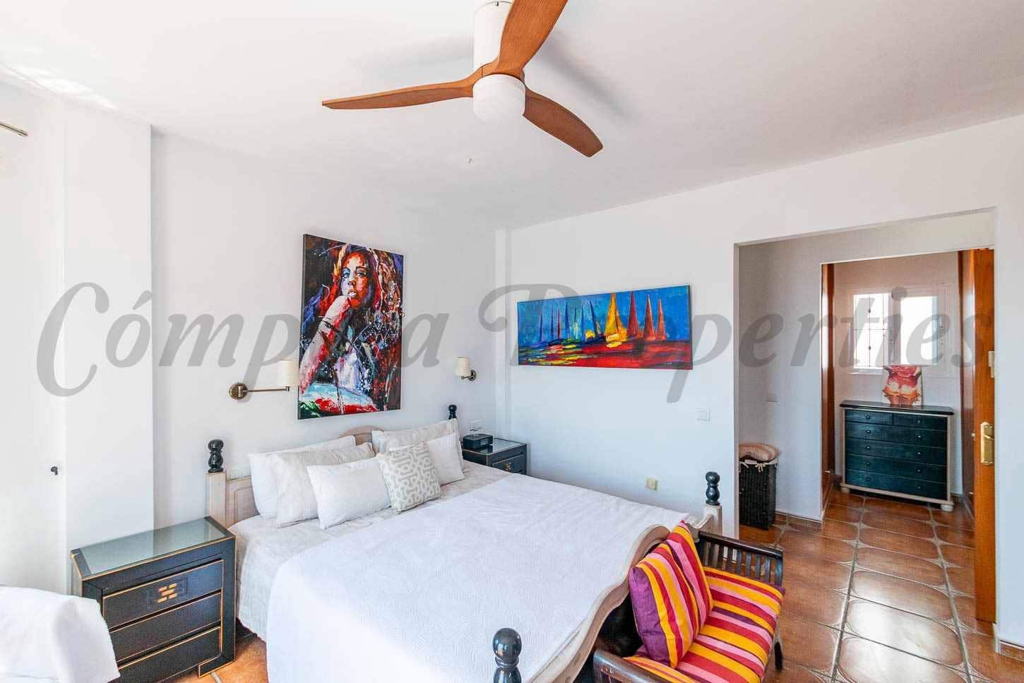 5 slaapkamer Finca/Landhuis te koop in Torrox met zwembad garage - € 595.000 (Ref: 10075721)
