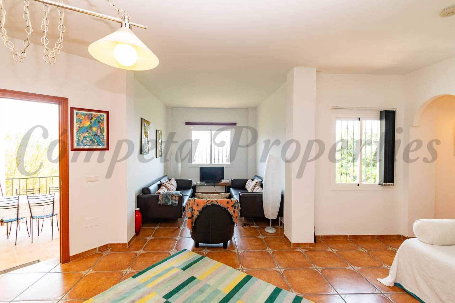 5 slaapkamer Finca/Landhuis te koop in Torrox met zwembad garage - € 595.000 (Ref: 10075721)